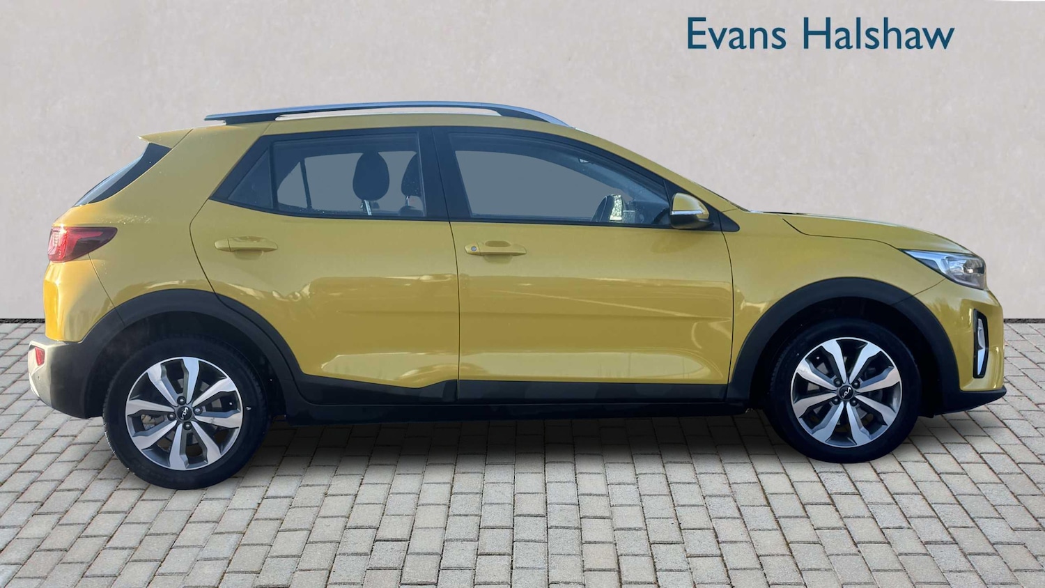 Used Kia Stonic 2022 for sale - 77856692: Photo 4