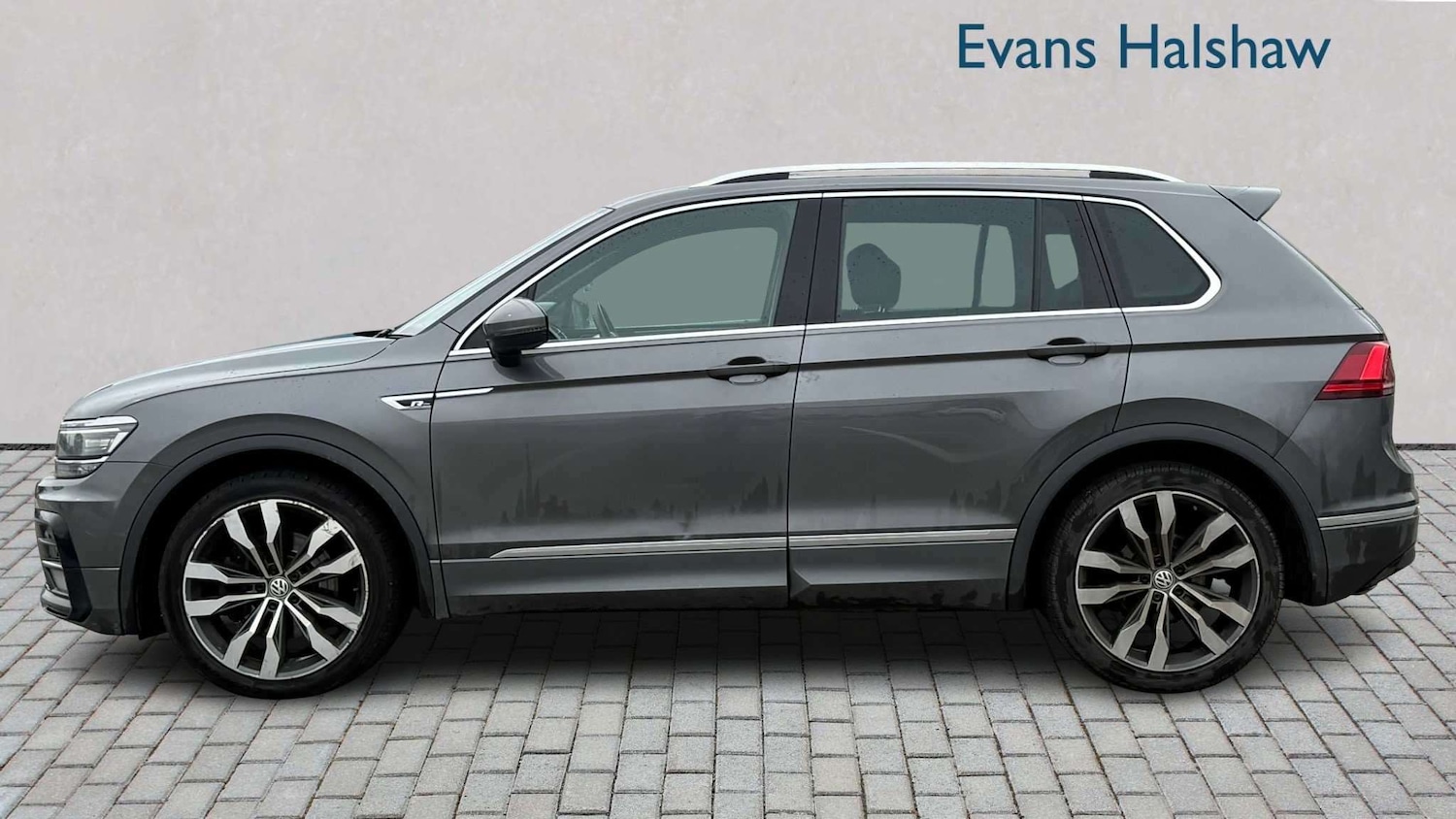 Used Volkswagen Tiguan 2017 for sale - 78209334: Photo 4