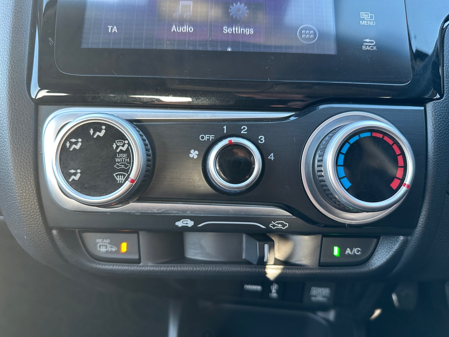 Used Honda Jazz 2019 for sale - 77005278: Photo 24