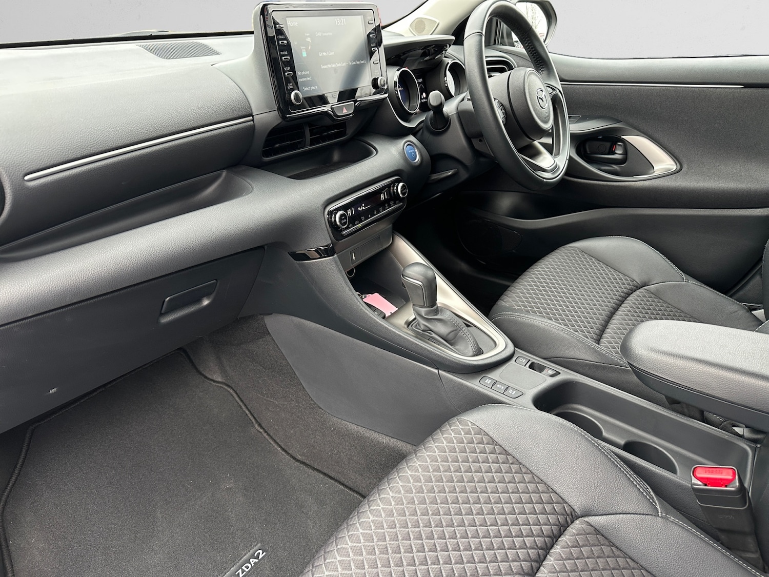 Used Mazda Mazda2 HYBRID 2023 for sale - 77326369: Photo 6