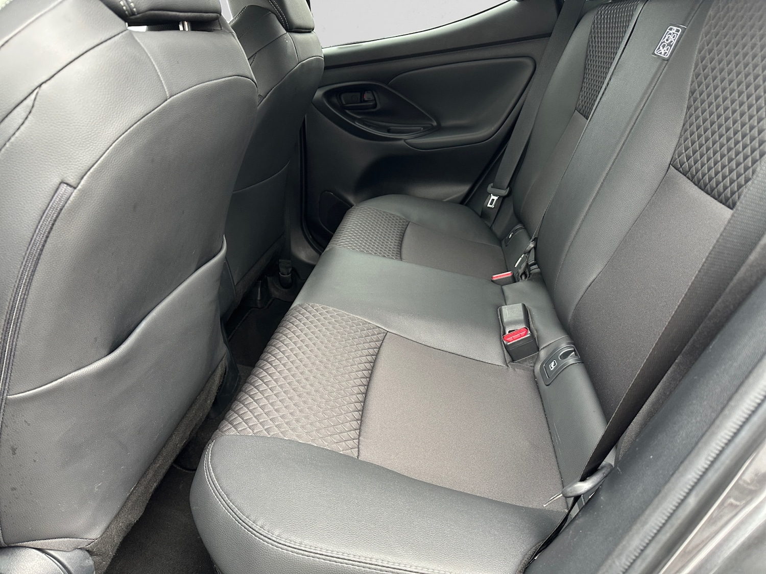 Used Mazda Mazda2 HYBRID 2023 for sale - 77326369: Photo 7