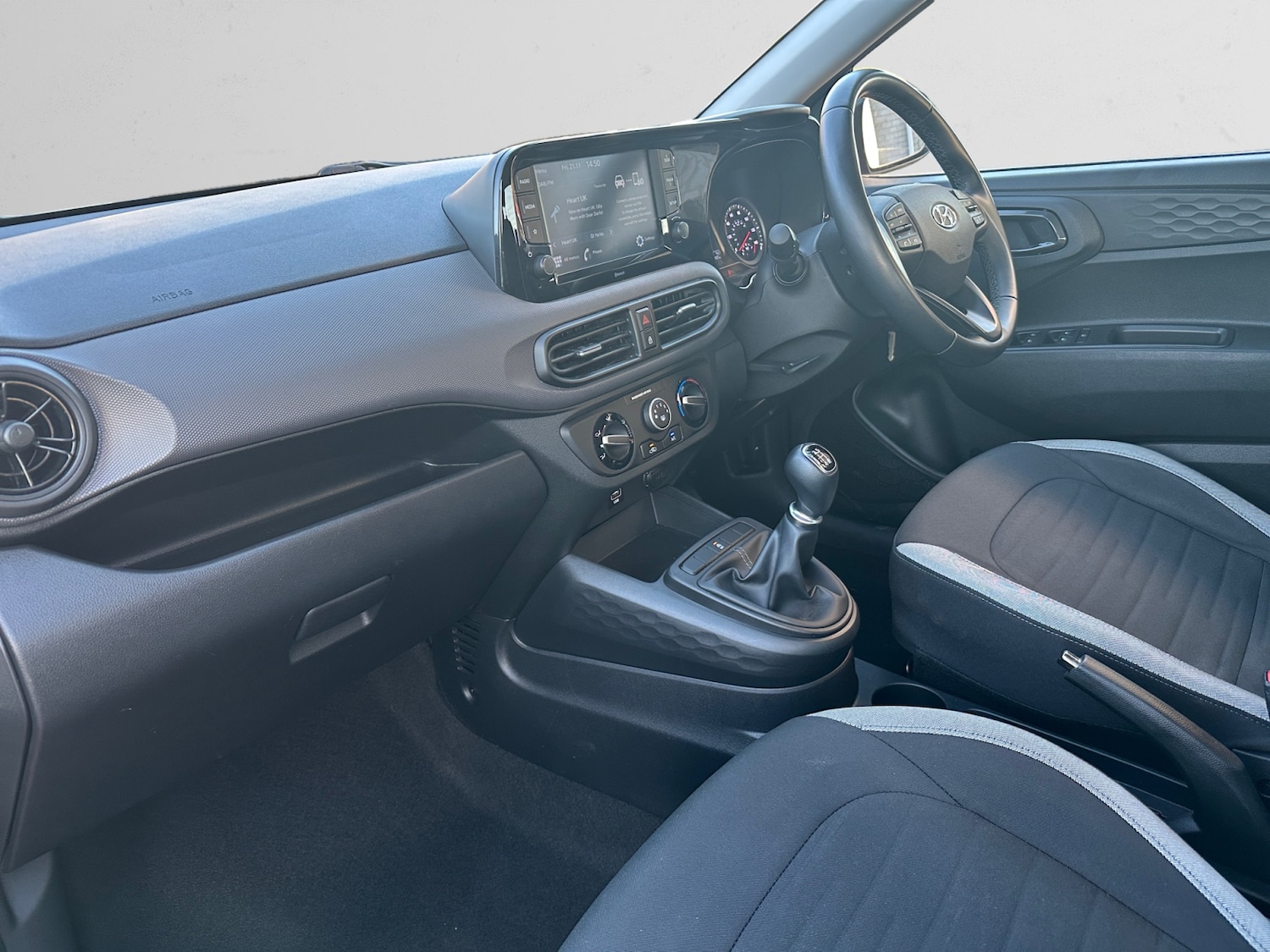 Used Hyundai i10 2021 for sale - 76652335: Photo 6