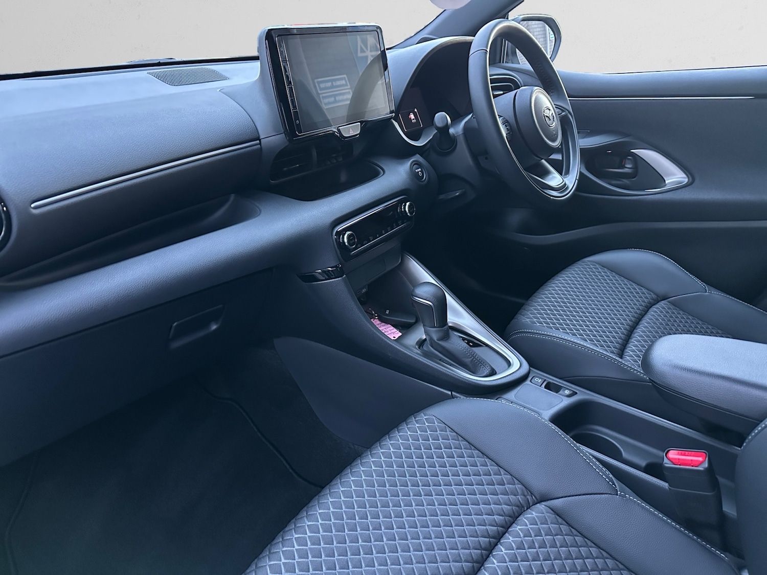 Used Mazda Mazda2 HYBRID 2025 for sale - 76533761: Photo 6