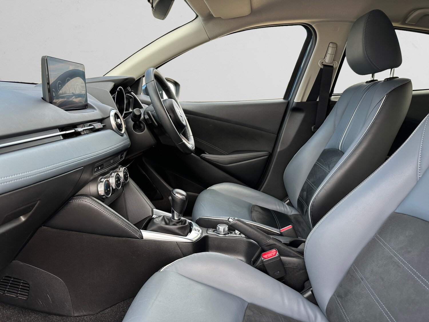 Used Mazda Mazda2 2023 for sale - 78080904: Photo 6