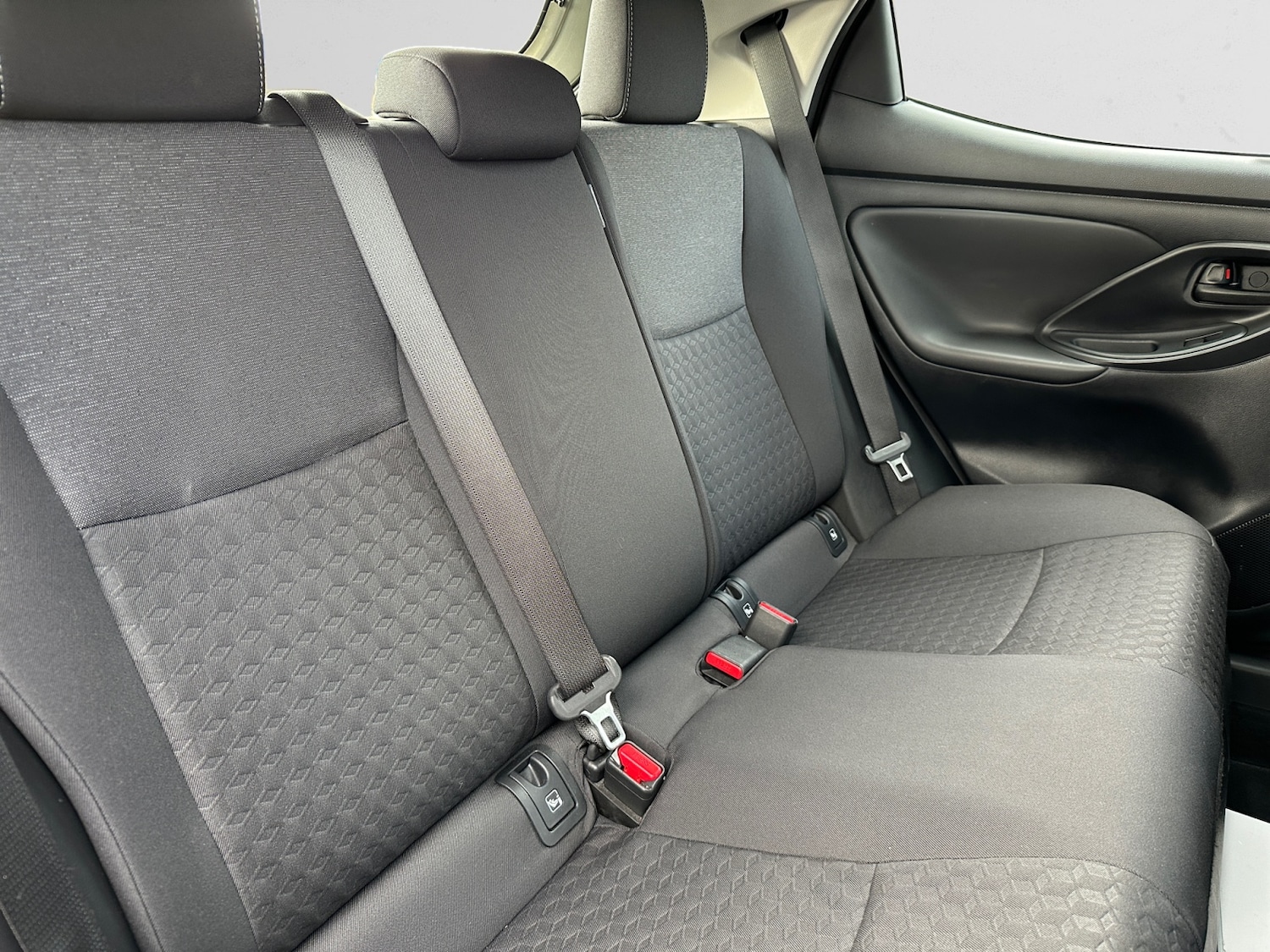 Used Mazda Mazda2 HYBRID 2023 for sale - 78009017: Photo 11