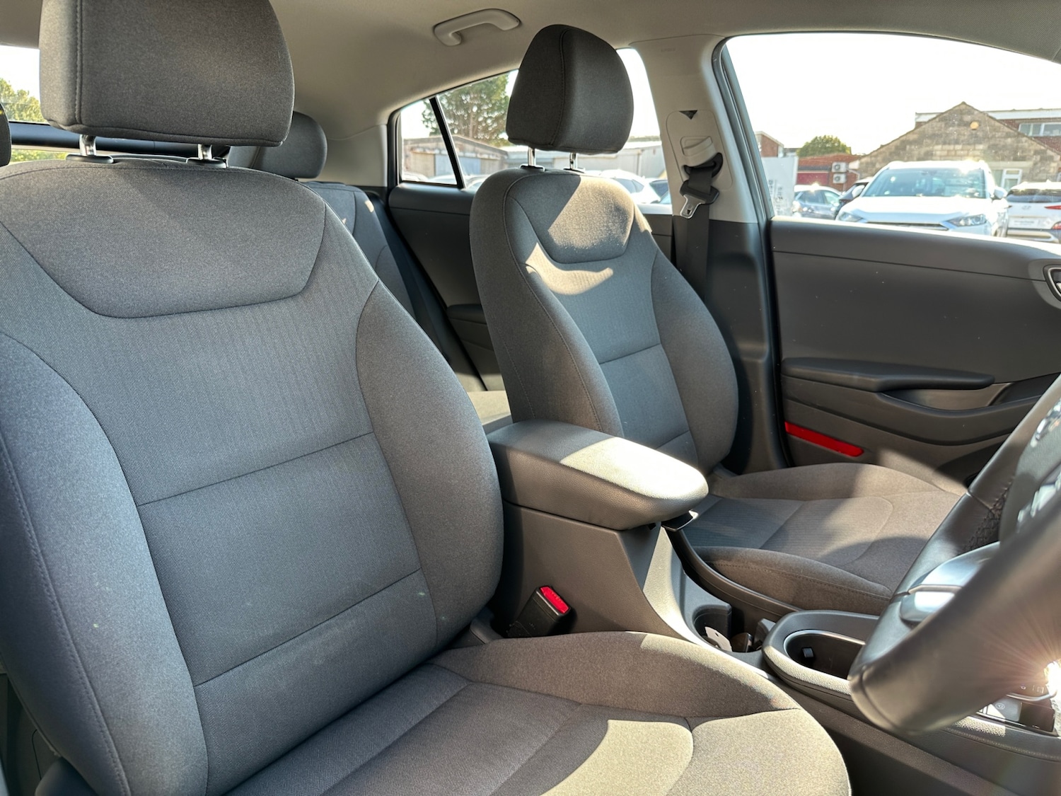 Used Hyundai IONIQ 2019 for sale - 76533824: Photo 32