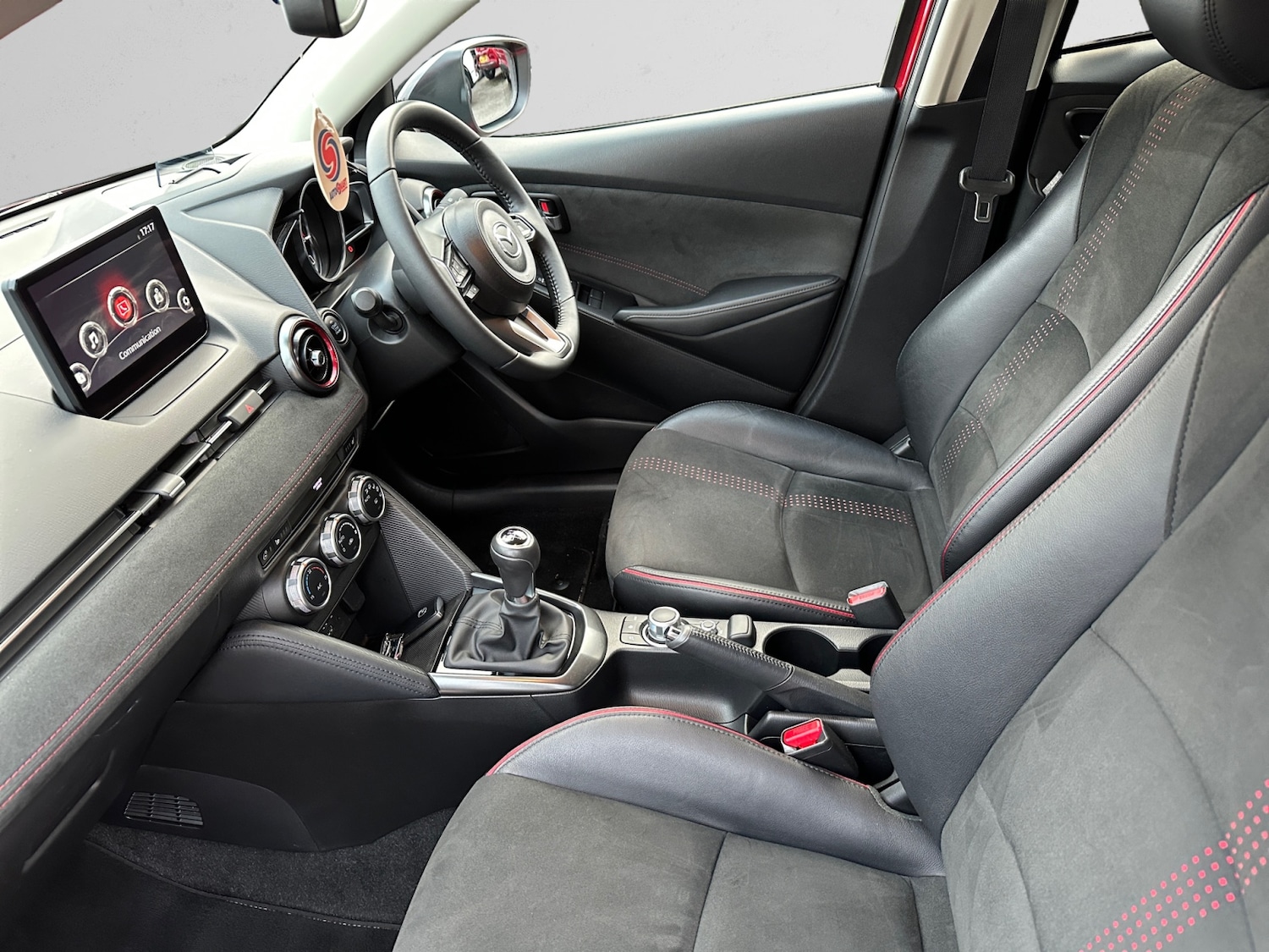 Used Mazda Mazda2 2023 for sale - 76533819: Photo 6