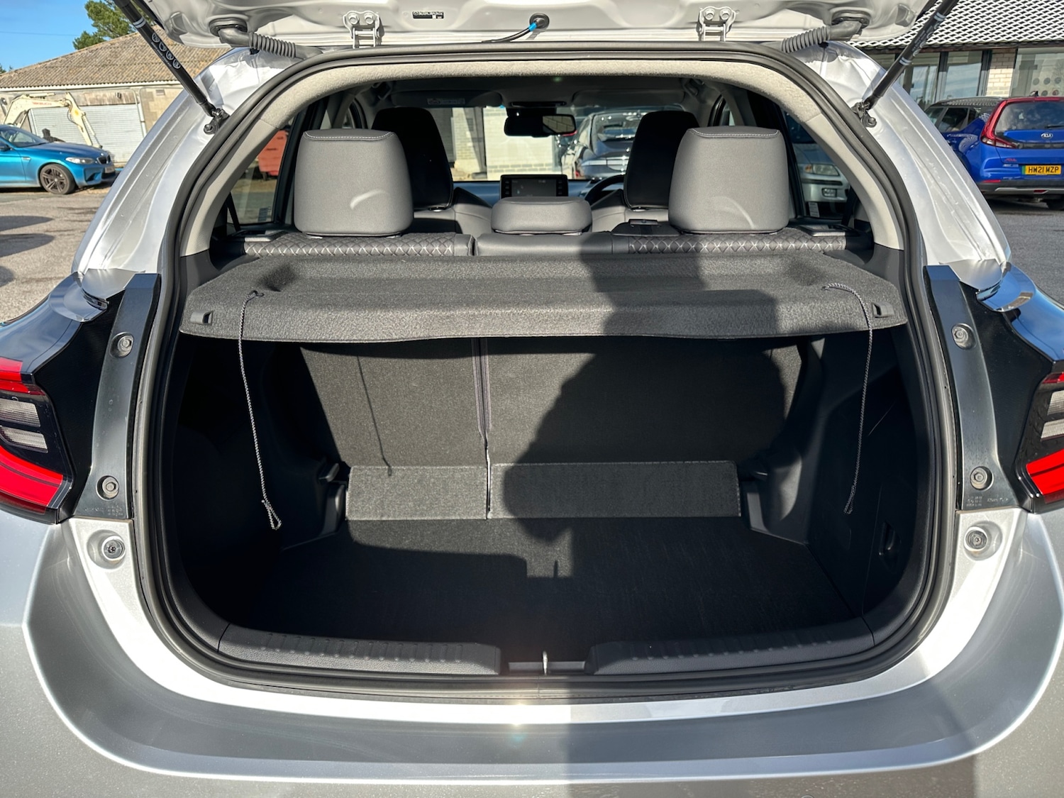 Used Mazda Mazda2 HYBRID 2022 for sale - 76640363: Photo 20