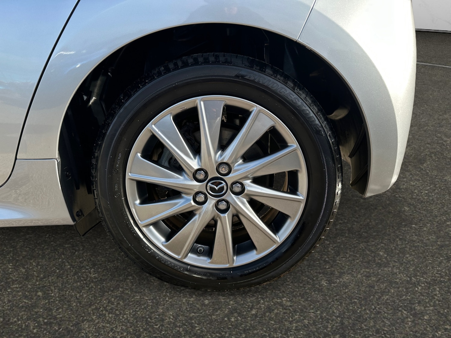 Used Mazda Mazda2 HYBRID 2022 for sale - 76640363: Photo 9