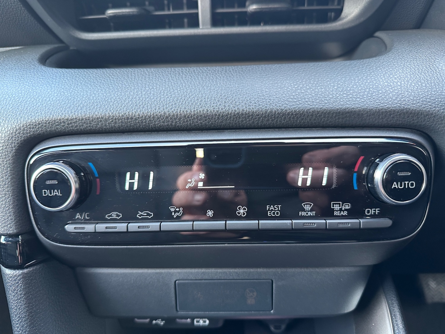 Used Mazda Mazda2 HYBRID 2025 for sale - 76640368: Photo 24