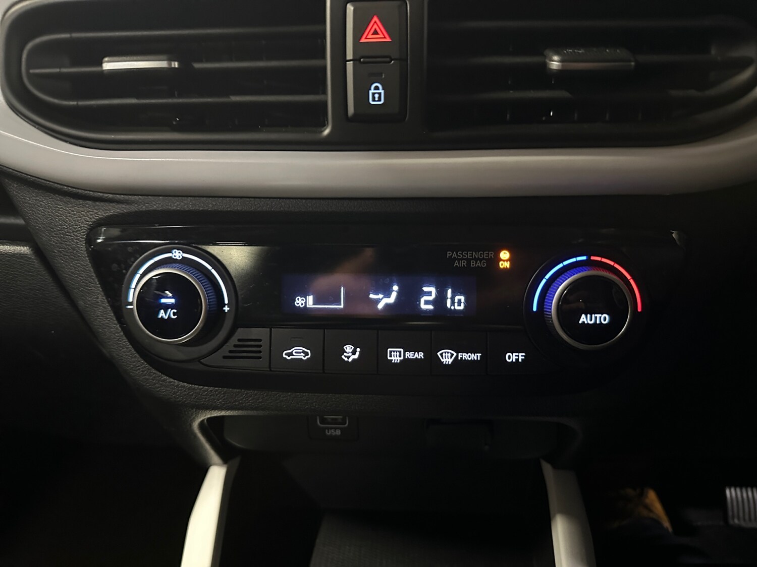 Used Hyundai i10 2021 for sale - 76745293: Photo 25