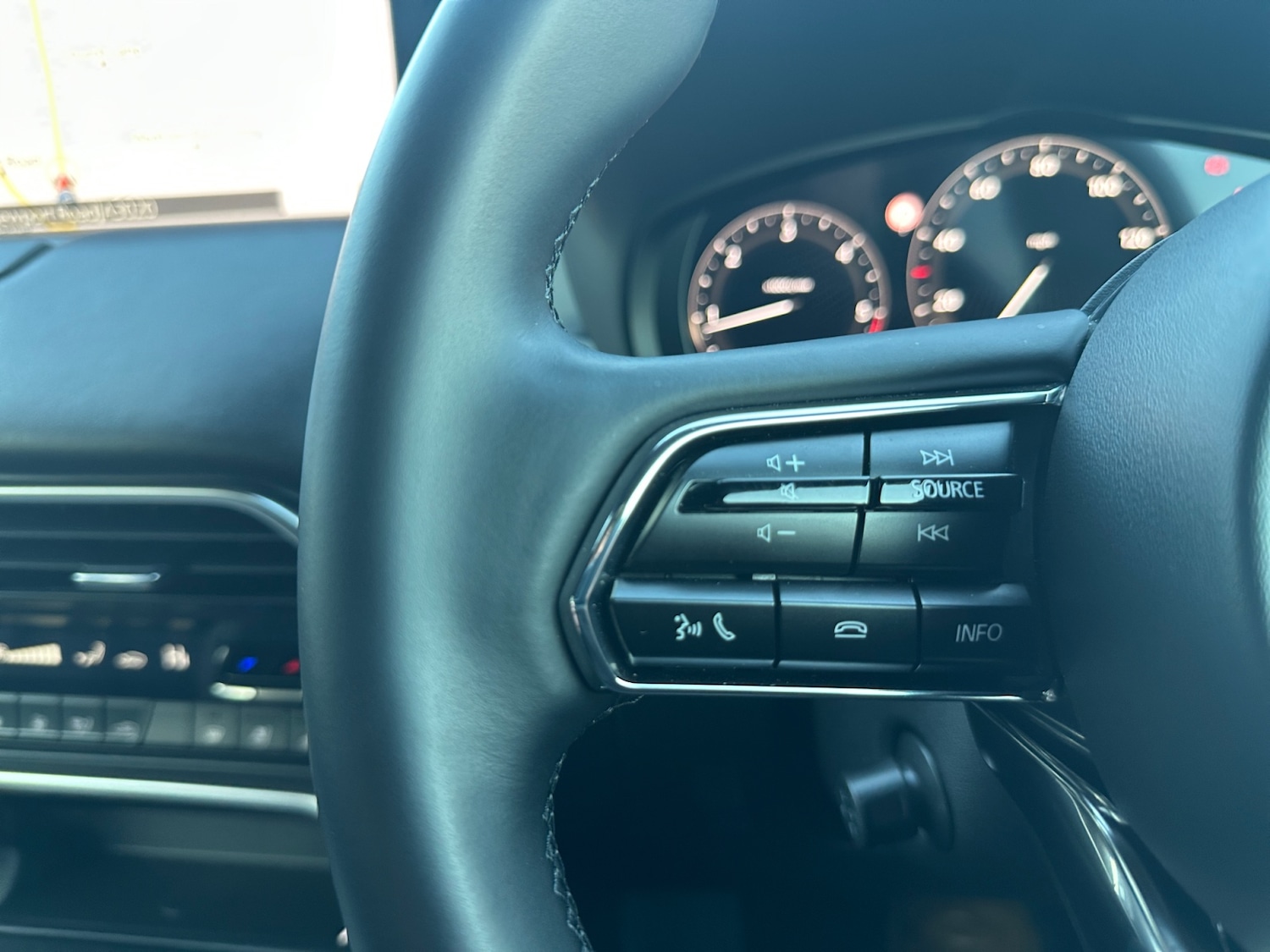 Used Mazda CX-60 2025 for sale - 76652689: Photo 27