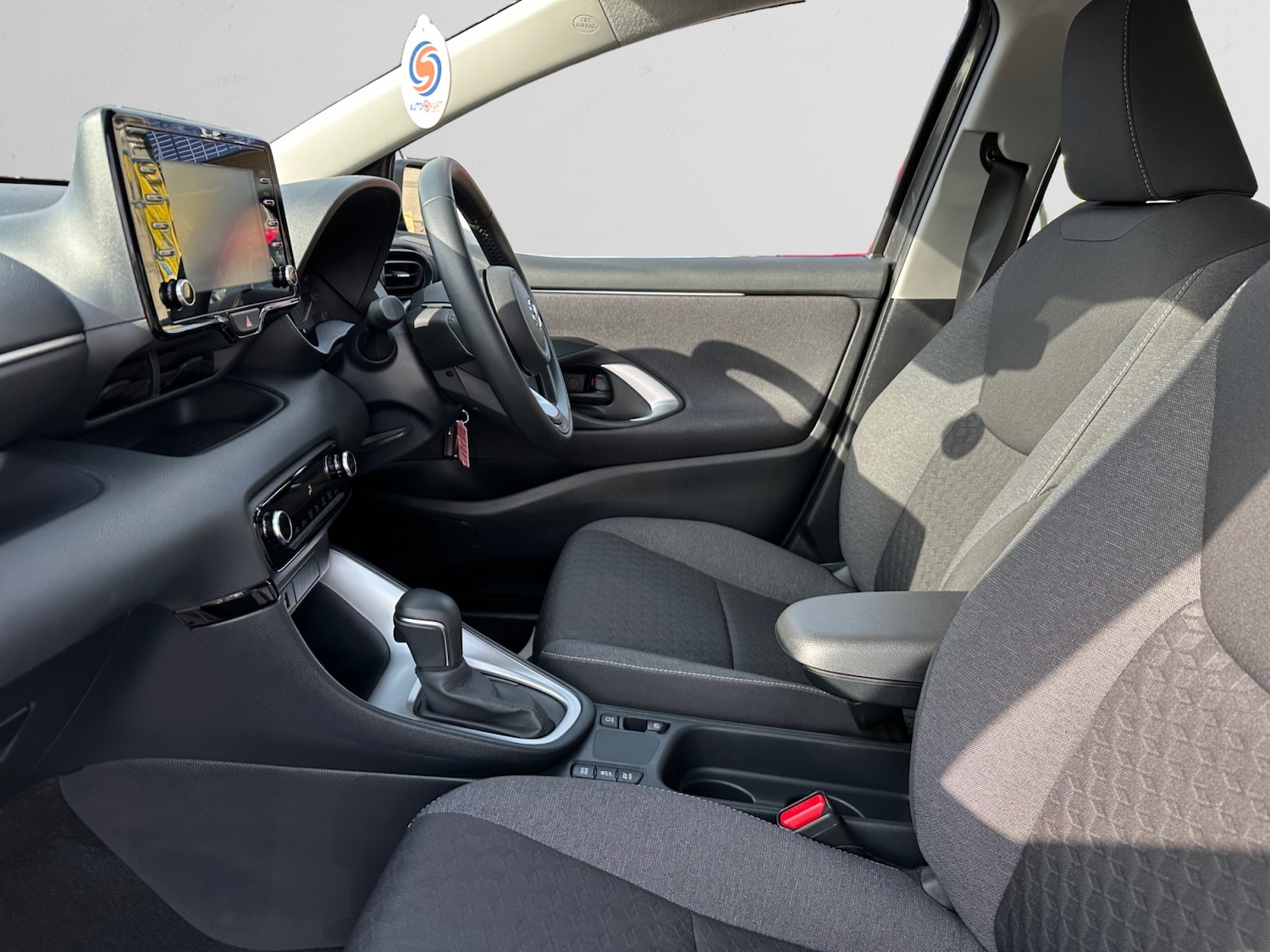 Used Mazda Mazda2 HYBRID 2023 for sale - 77971672: Photo 6