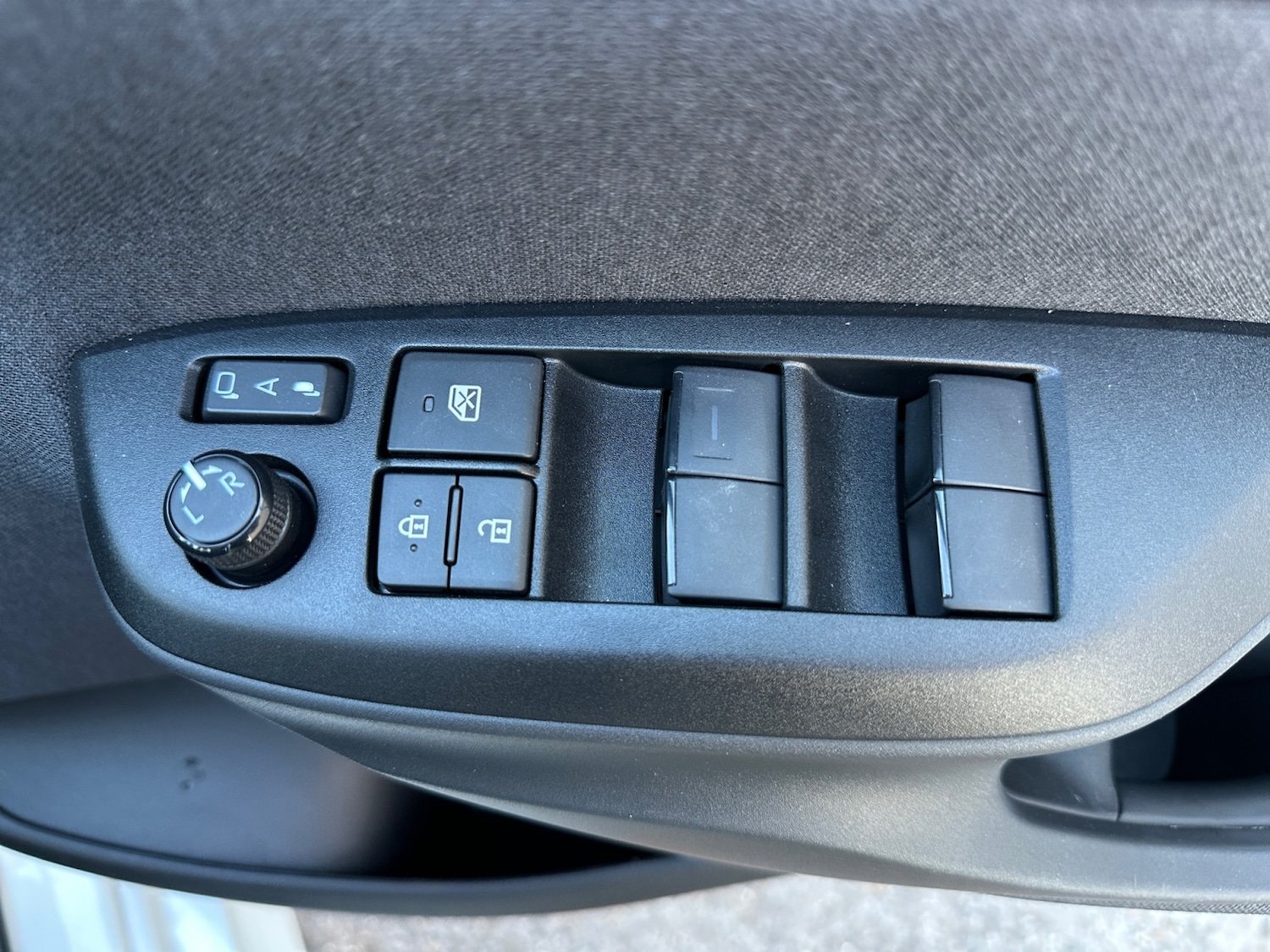 Used Mazda Mazda2 HYBRID 2025 for sale - 76533856: Photo 24