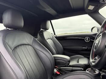 Used MINI Convertible 2018 for sale - 79706307: Photo