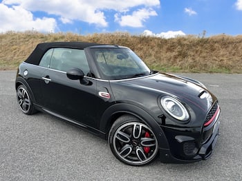 Used MINI Convertible 2018 for sale - 79706307: Photo