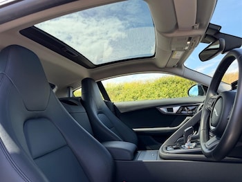 Used Jaguar F-Type 2015 for sale - 79311847: Photo
