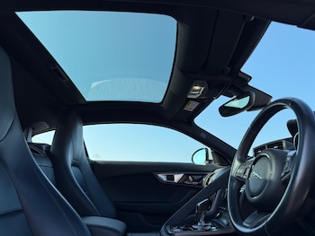 Used Jaguar F-Type 2015 for sale - 79344245: Photo