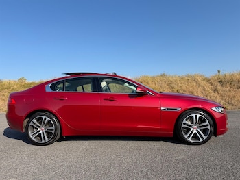 Used Jaguar XE 2018 for sale - 79311906: Photo