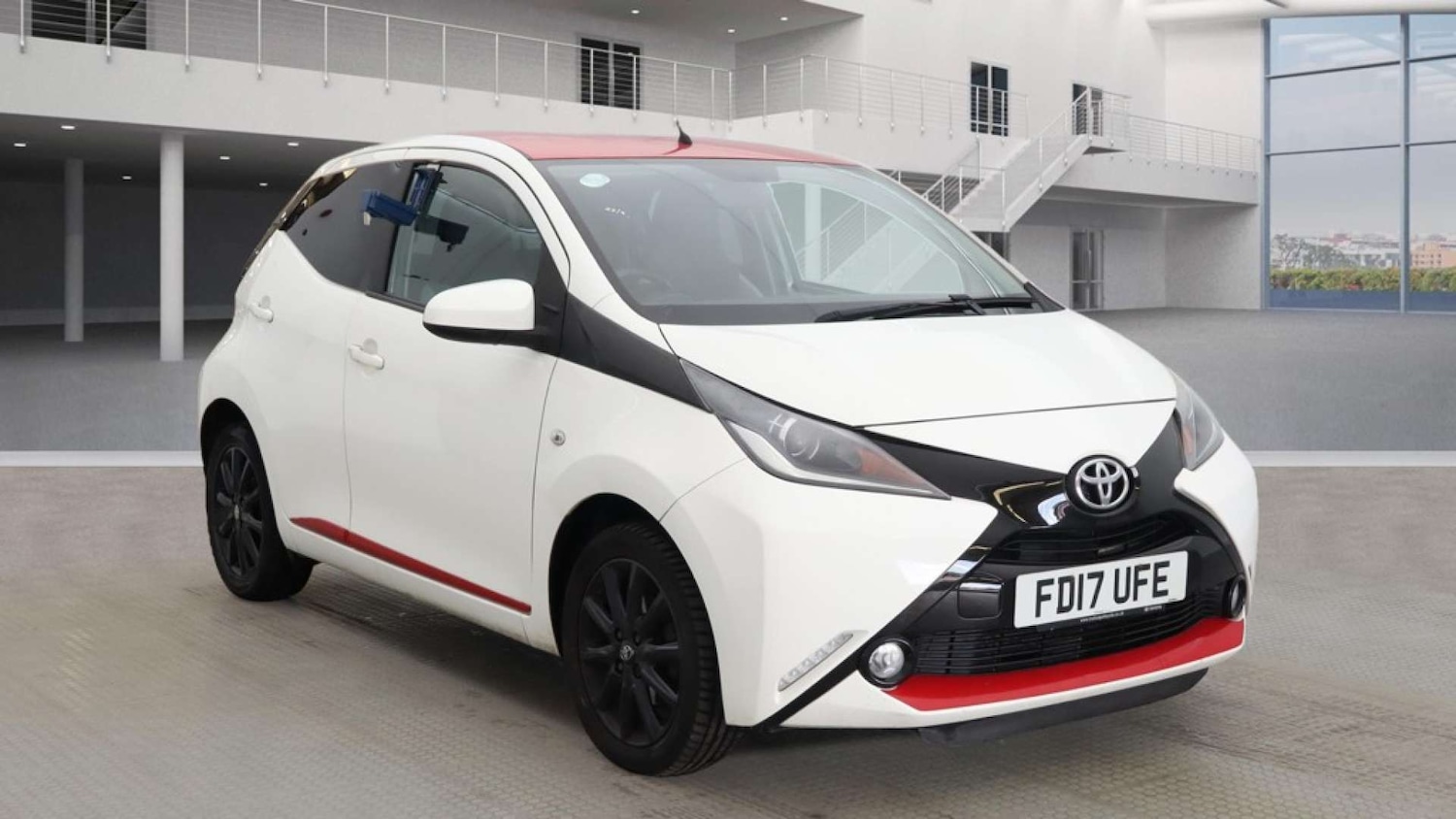 Used Toyota AYGO 2017 for sale - 76082858: Photo 1