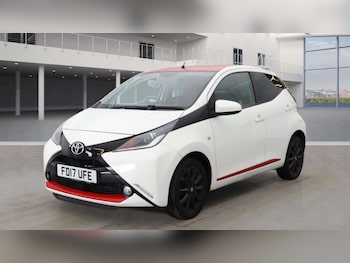 Used Toyota AYGO 2017 for sale - 76082858: Photo 2