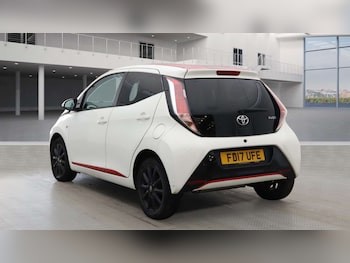 Used Toyota AYGO 2017 for sale - 76082858: Photo 3