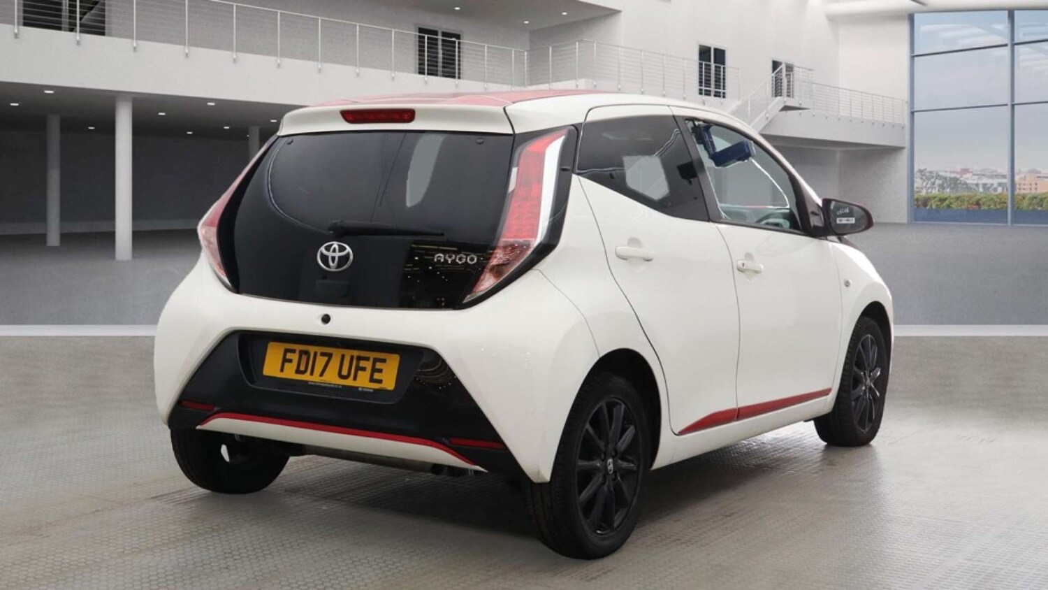Used Toyota AYGO 2017 for sale - 76082858: Photo 4