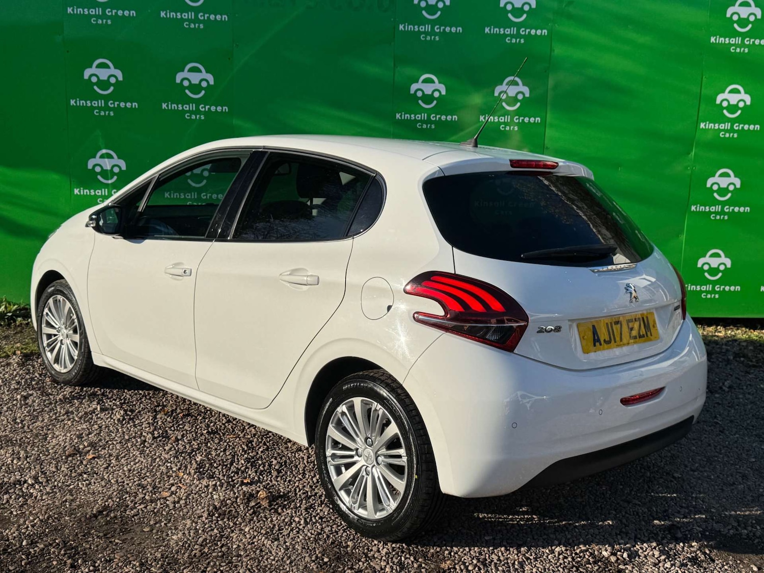 Used Peugeot 208 2017 for sale - 76959849: Photo 10