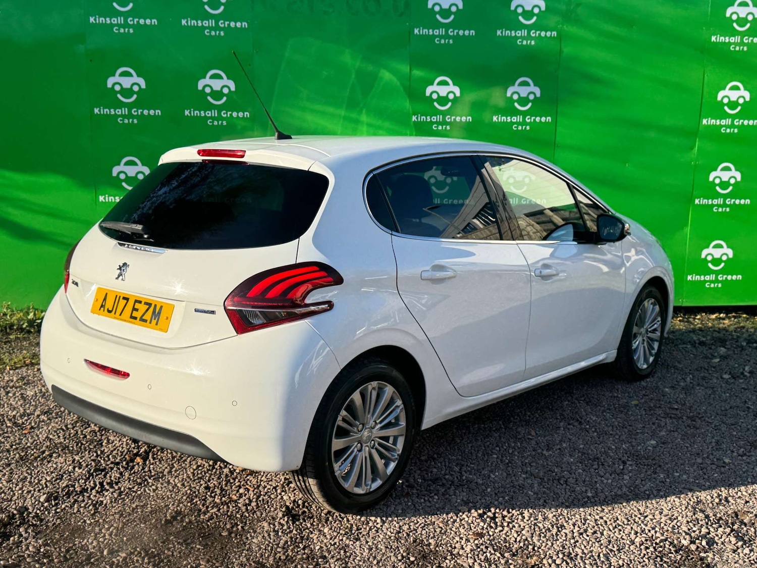 Used Peugeot 208 2017 for sale - 76959849: Photo 11