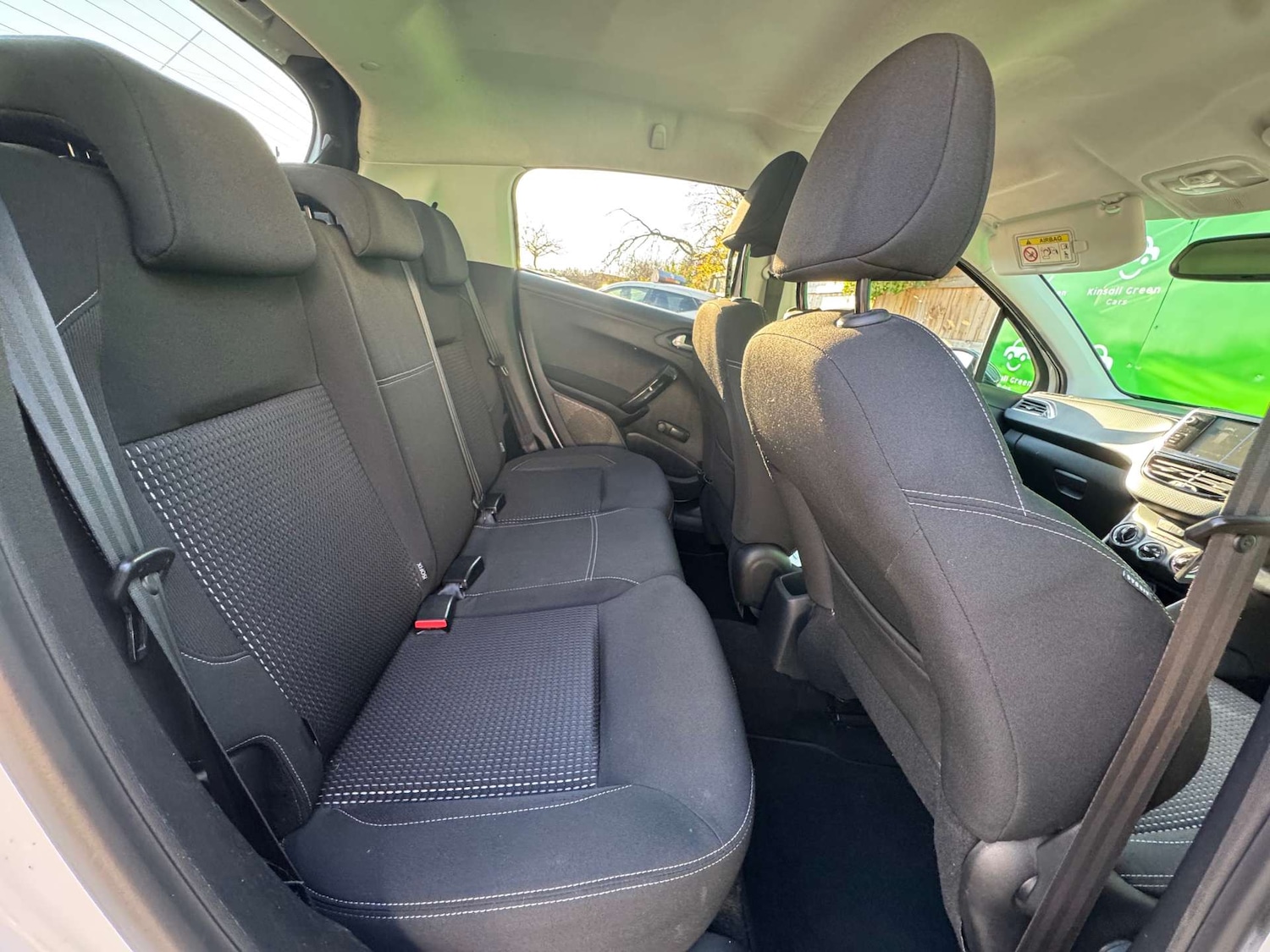 Used Peugeot 208 2017 for sale - 76959849: Photo 37