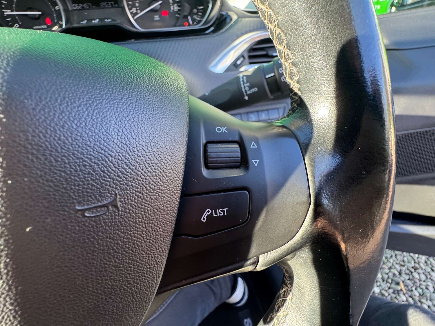 Used Peugeot 208 2017 for sale - 76959849: Photo 42