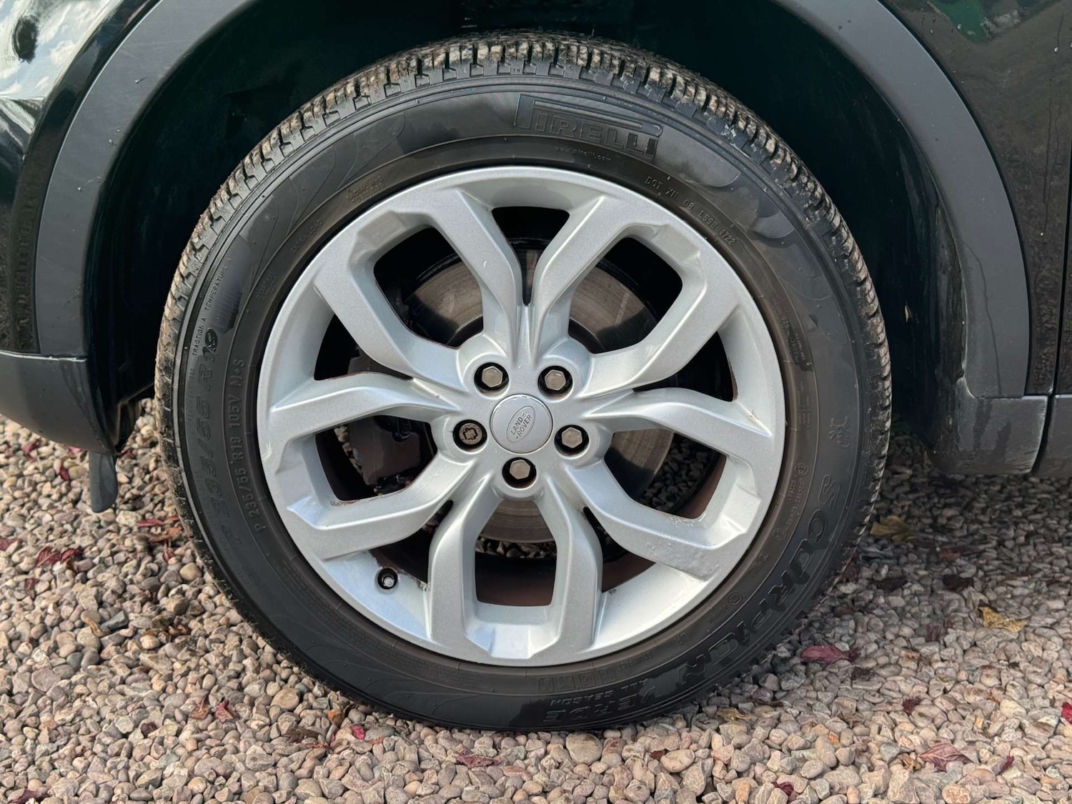 Used Land Rover Discovery Sport 2017 for sale - 75908273: Photo 18