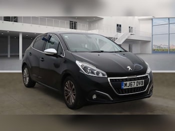 Peugeot - 208