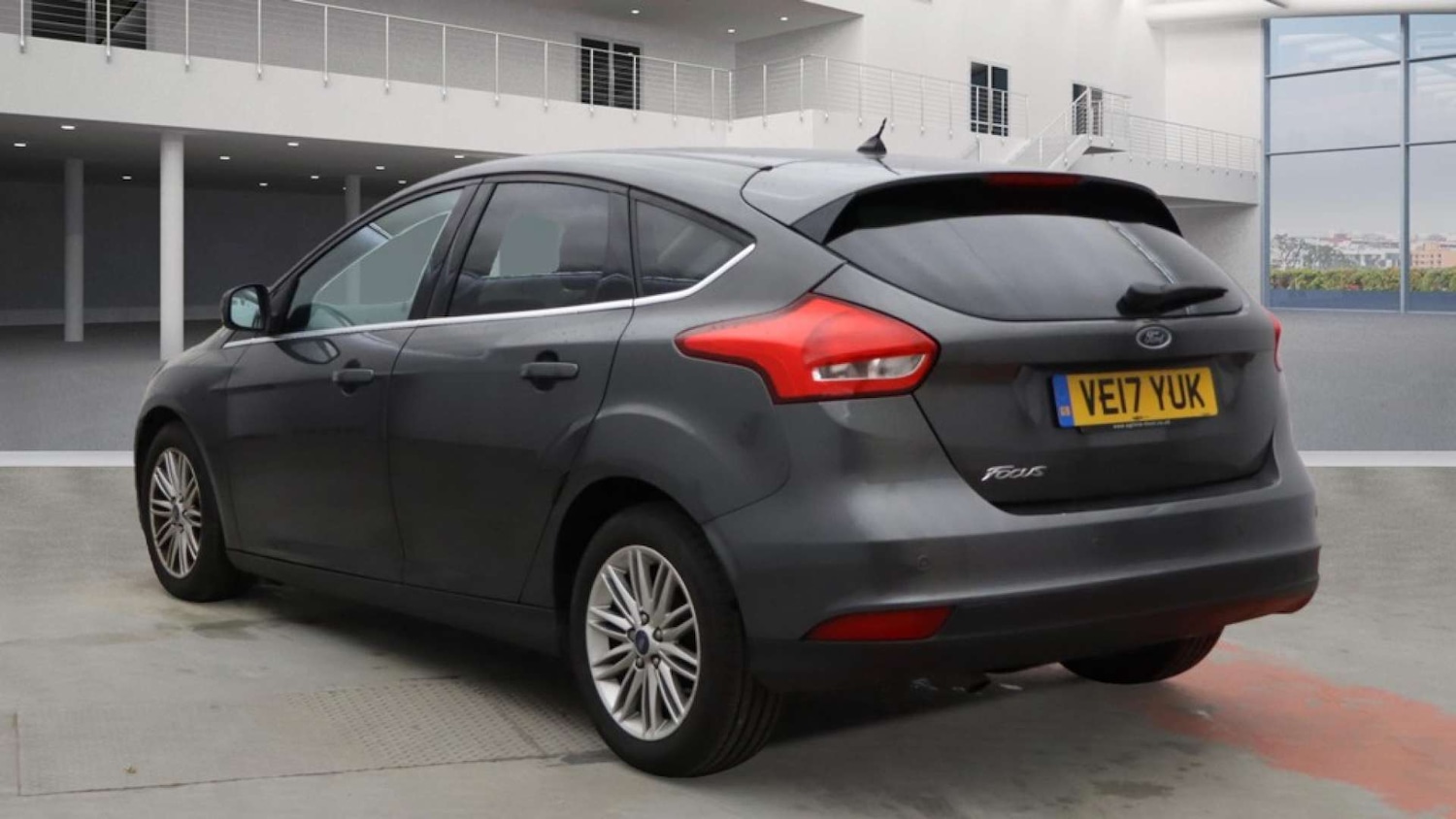 Used Ford Focus 2017 for sale - 76544319: Photo 3