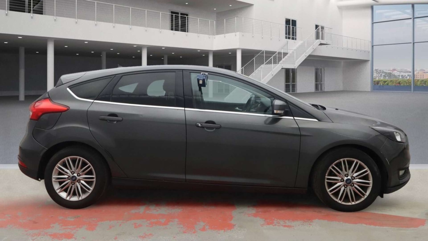 Used Ford Focus 2017 for sale - 76544319: Photo 5