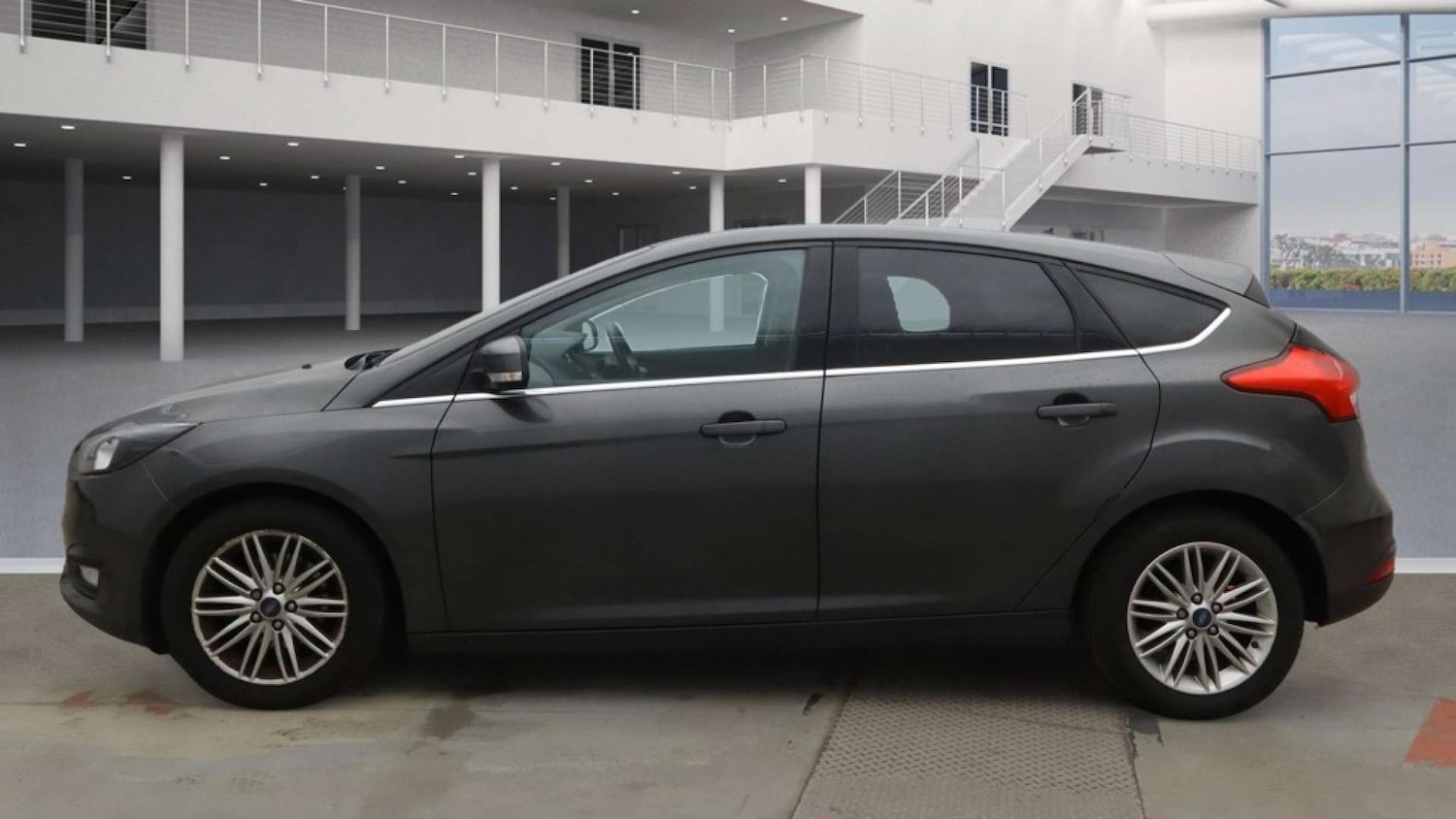 Used Ford Focus 2017 for sale - 76544319: Photo 6