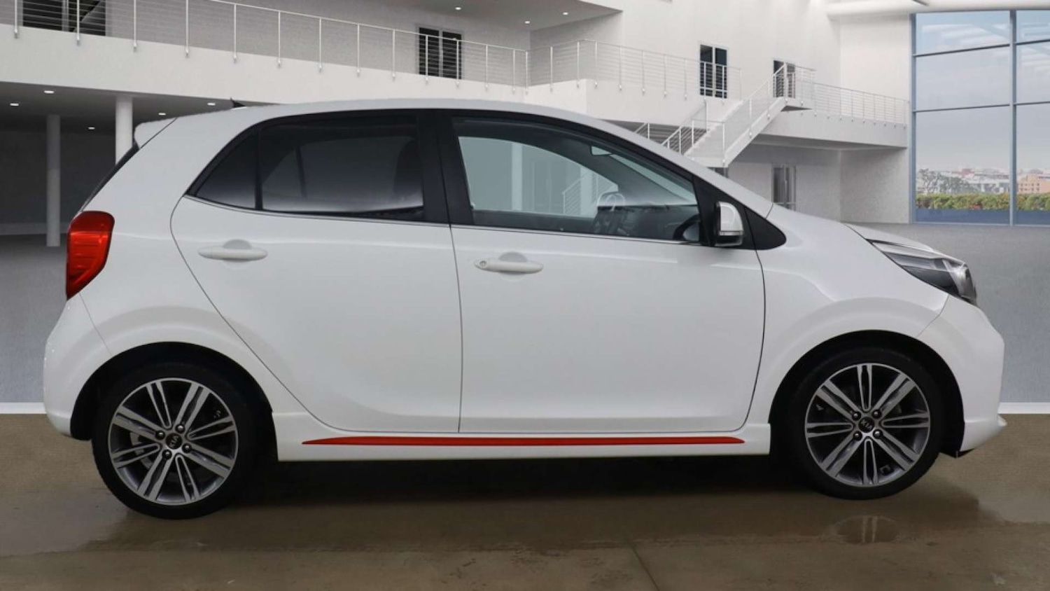 Used Kia Picanto 2017 for sale - 76611181: Photo 5