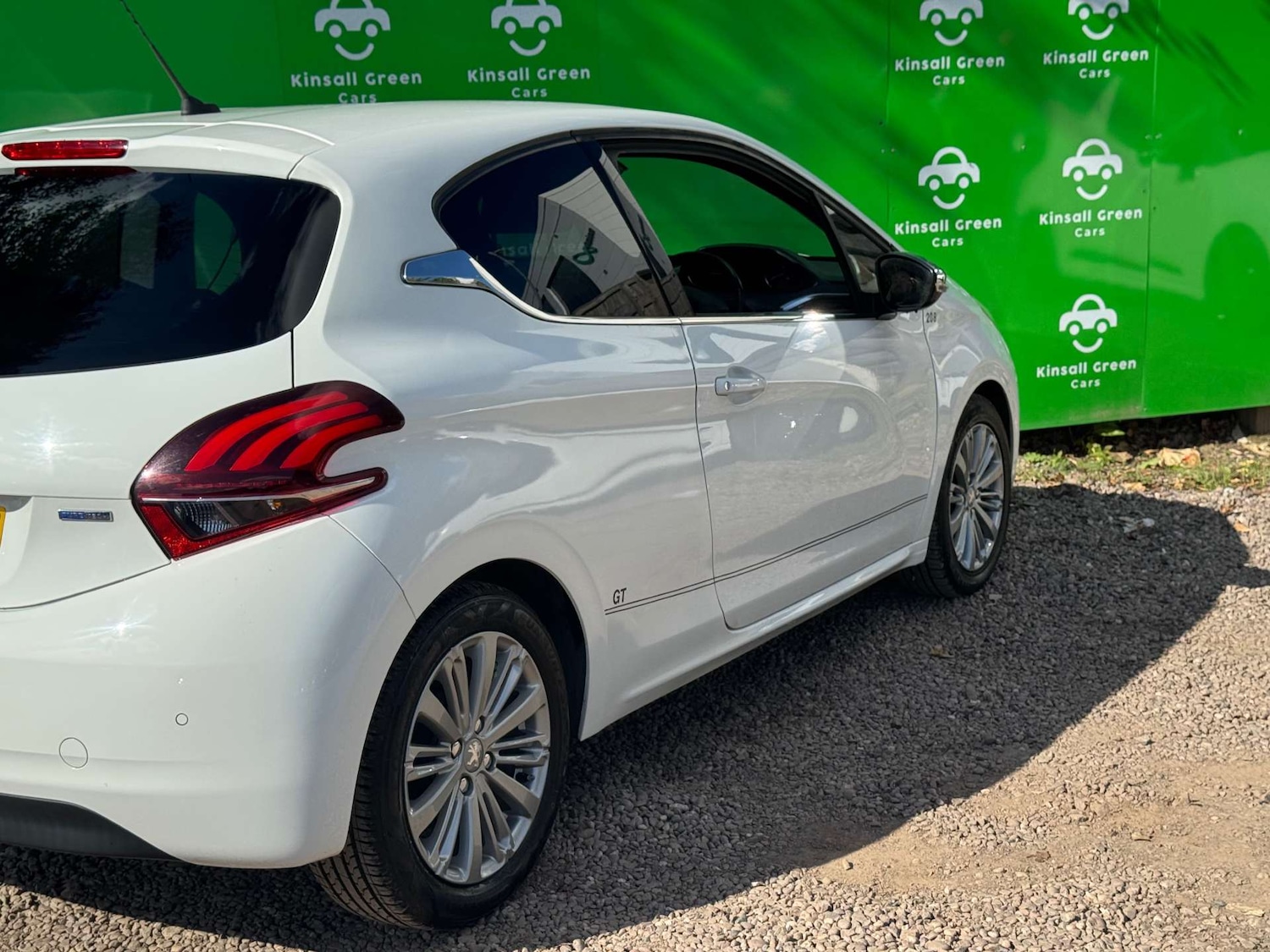 Used Peugeot 208 2016 for sale - 75933679: Photo 11