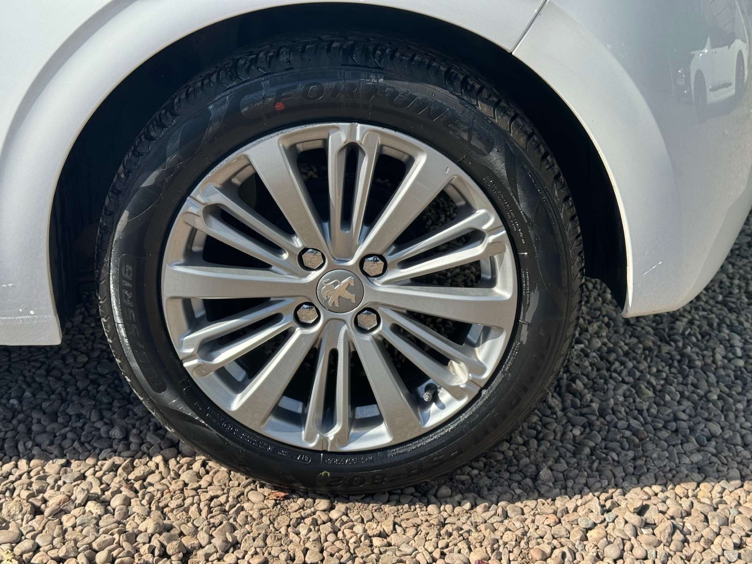 Used Peugeot 208 2016 for sale - 75933679: Photo 23