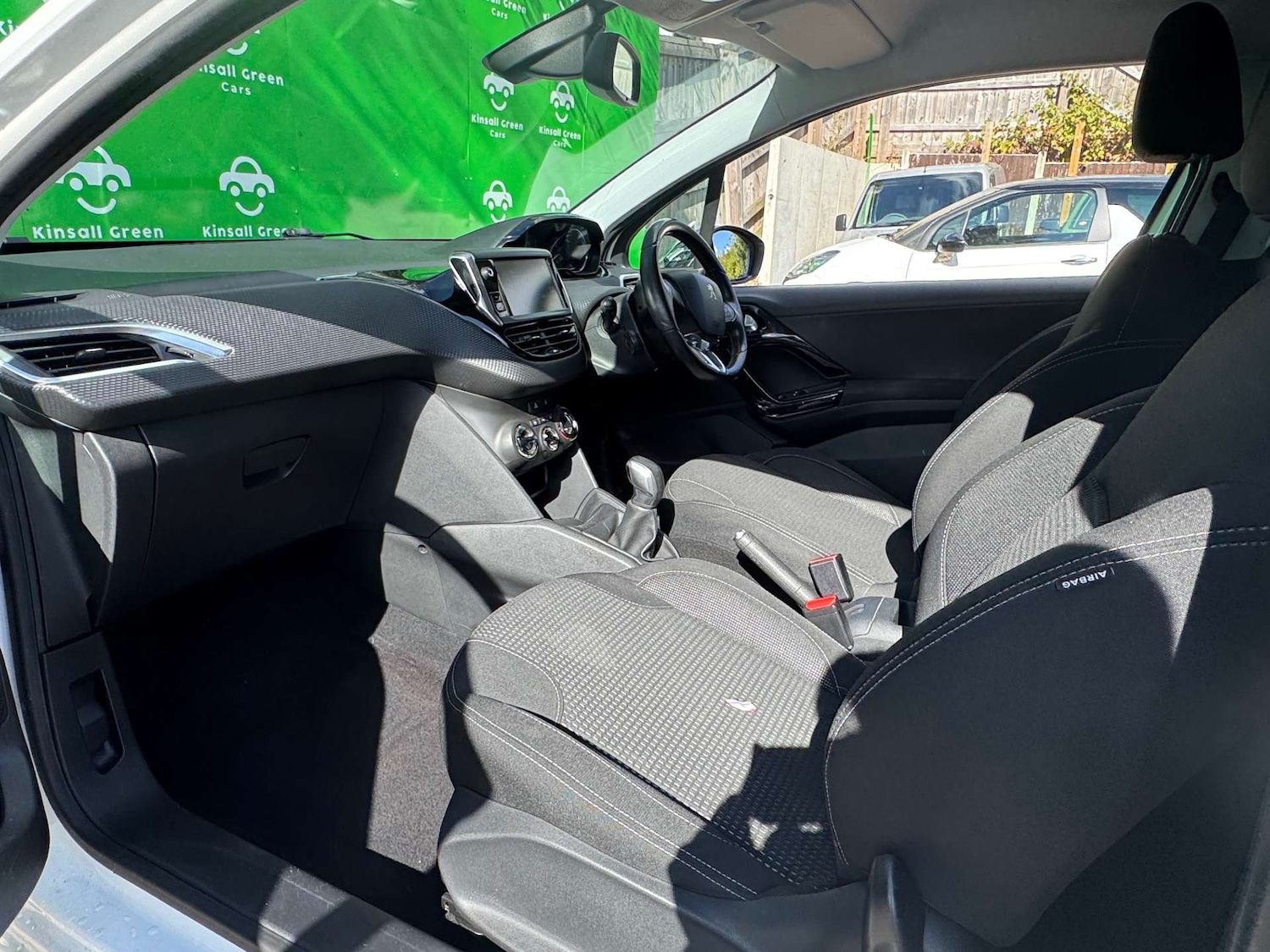 Used Peugeot 208 2016 for sale - 75933679: Photo 32