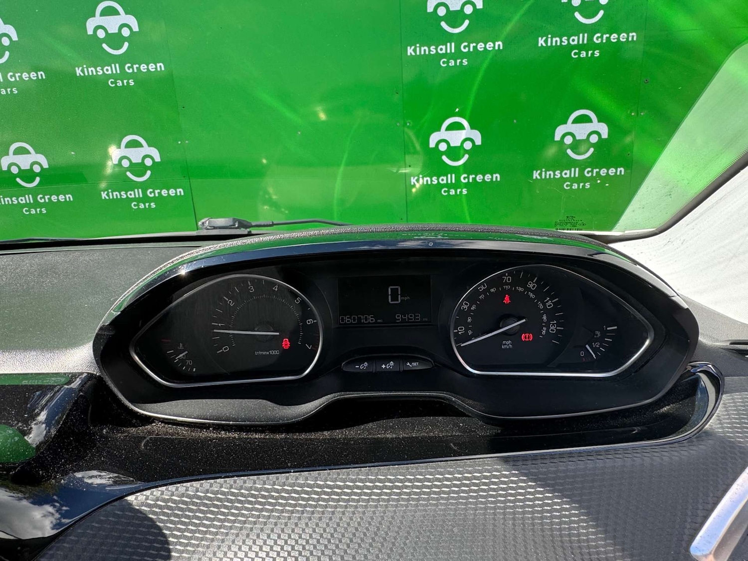 Used Peugeot 208 2016 for sale - 75933679: Photo 41