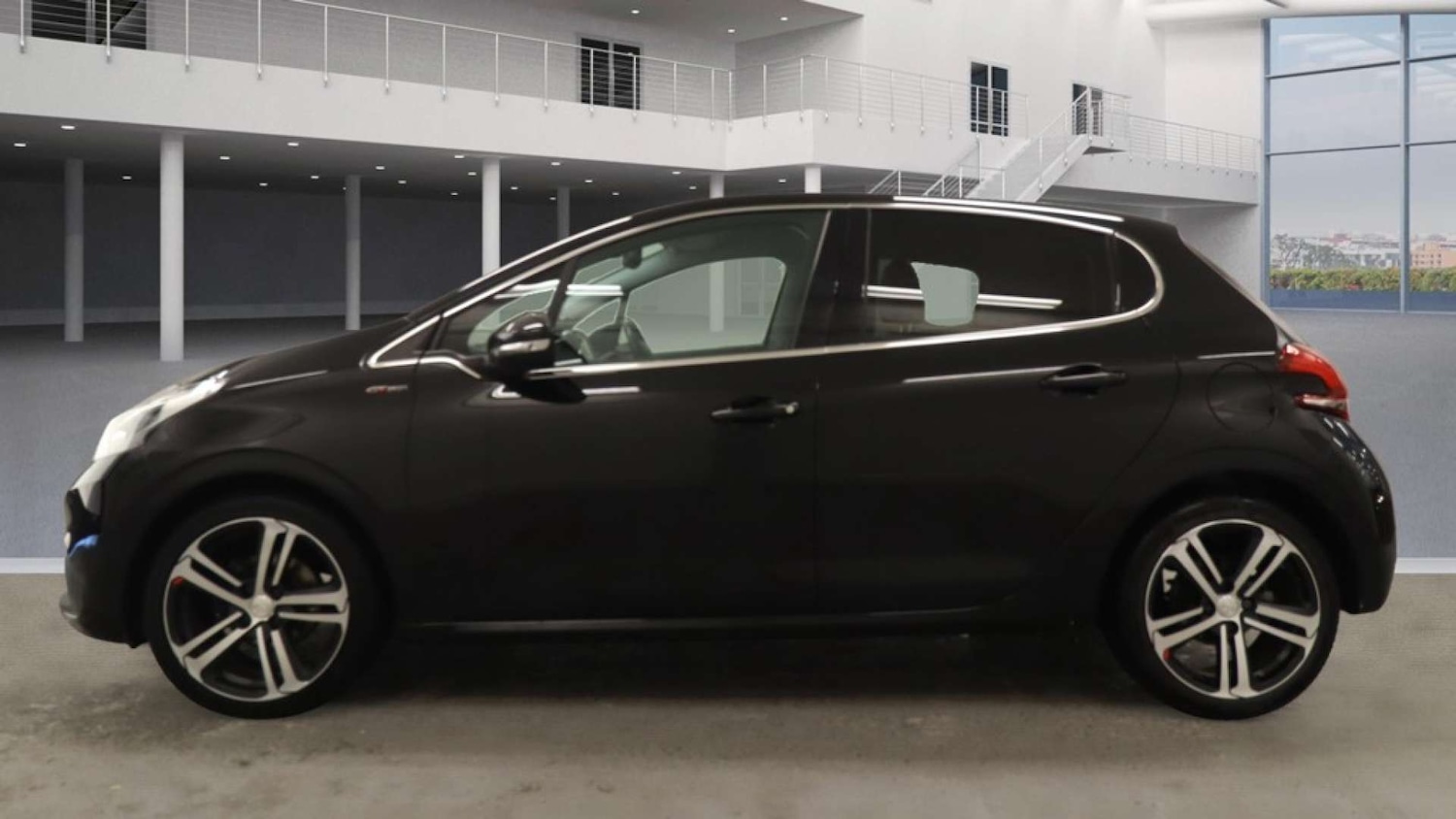 Used Peugeot 208 2018 for sale - 76737867: Photo 6