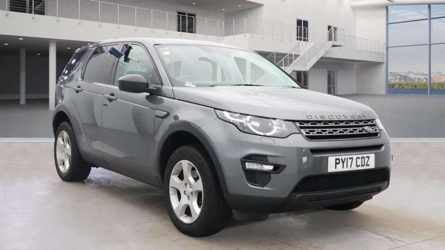 Used Land Rover Discovery Sport 2017 for sale - 76148247: Photo 1