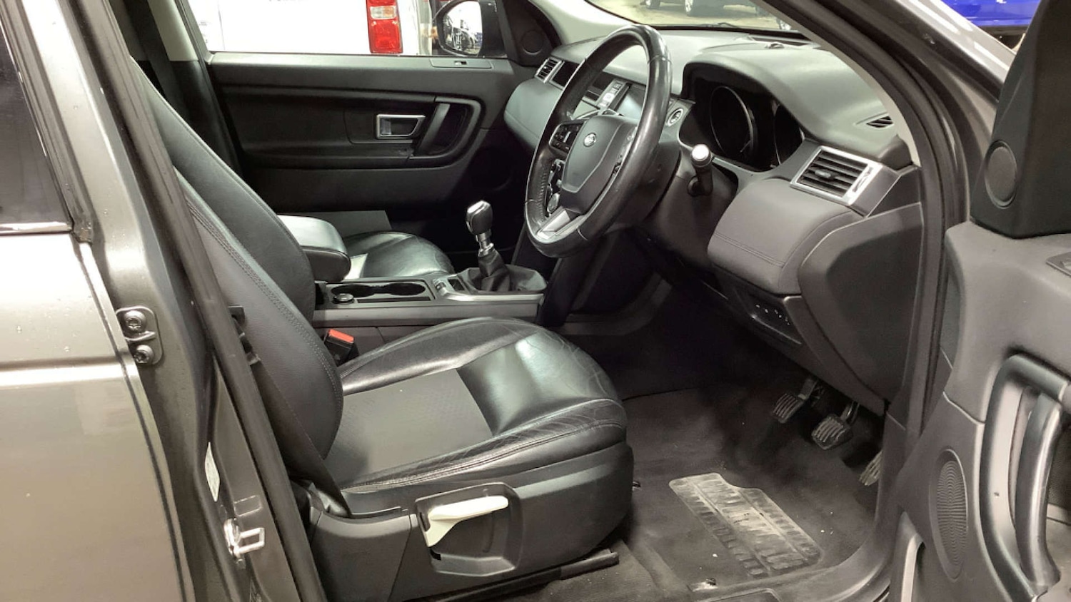 Used Land Rover Discovery Sport 2017 for sale - 76148247: Photo 11