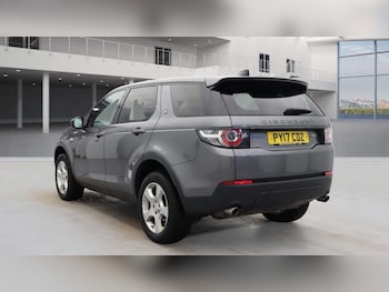 Used Land Rover Discovery Sport 2017 for sale - 76148247: Photo 3