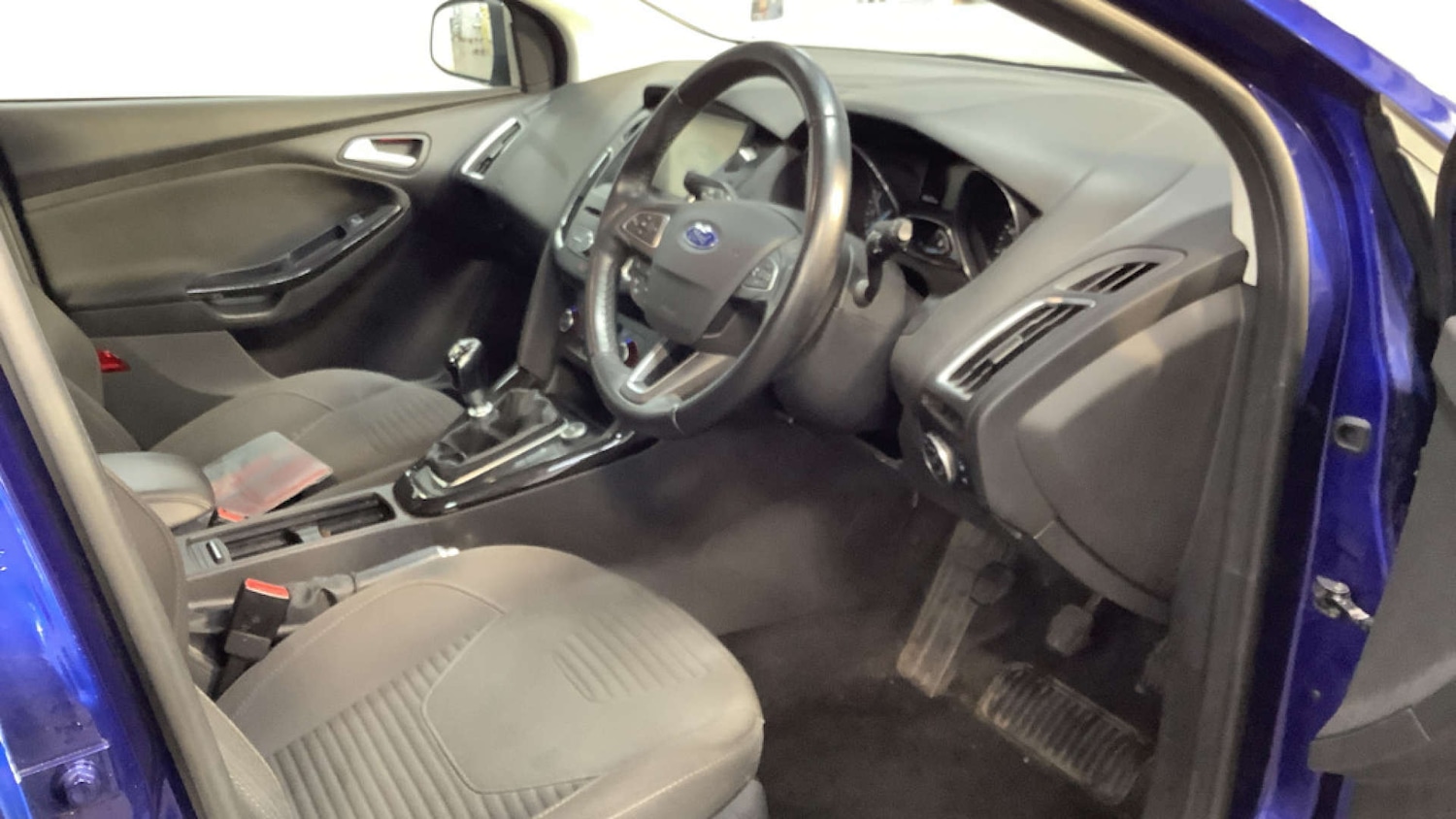 Used Ford Focus 2015 for sale - 76625854: Photo 10
