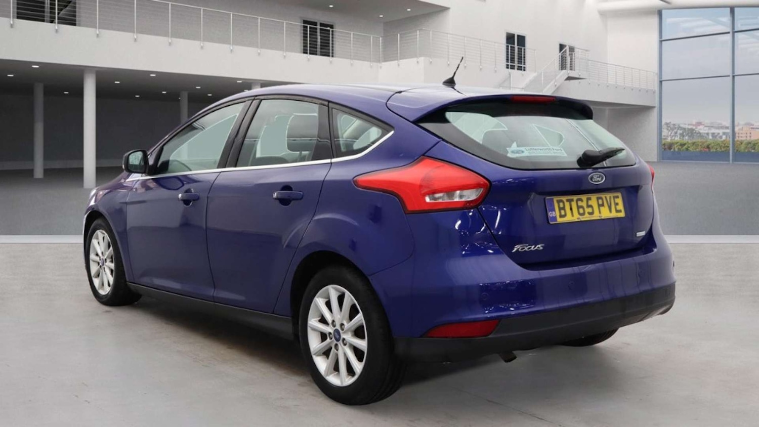 Used Ford Focus 2015 for sale - 76625854: Photo 3