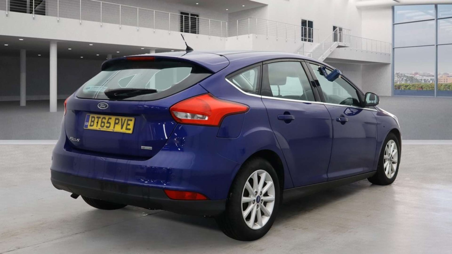 Used Ford Focus 2015 for sale - 76625854: Photo 4