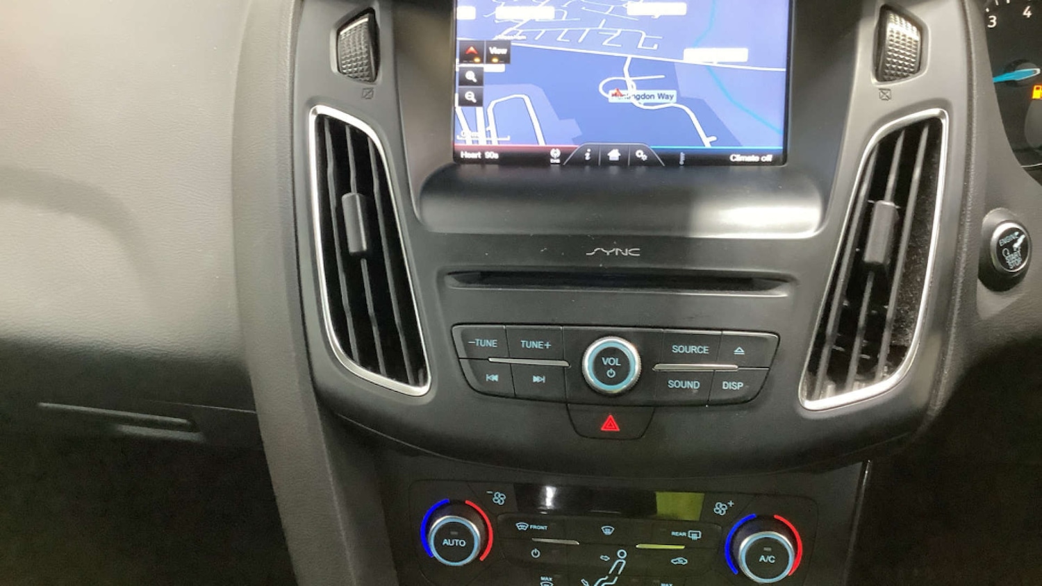 Used Ford Focus 2015 for sale - 76625854: Photo 8