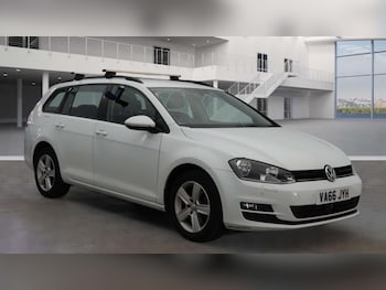Volkswagen - Golf